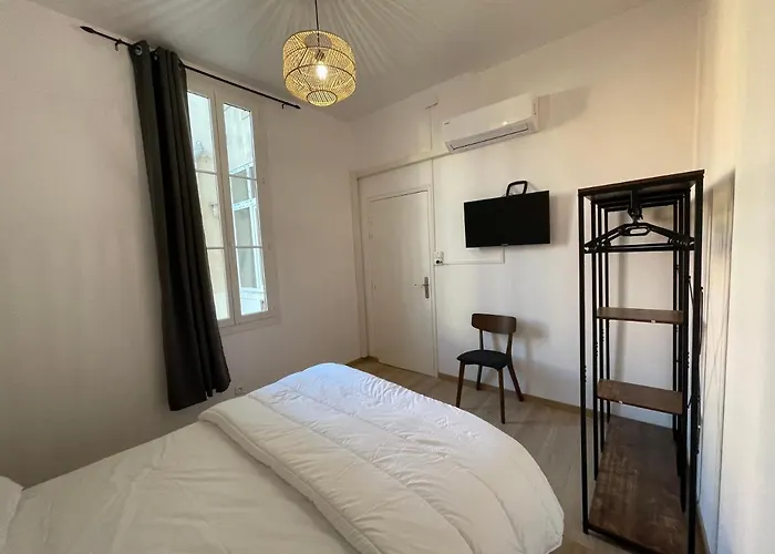 Honore, Veritable Tout A Pied, Plein Centre-ville, Plage A 5min A Pied Saint-Raphael (Var)
