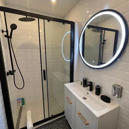 Honore, Veritable Tout A Pied, Plein Centre-ville, Plage A 5min A Pied